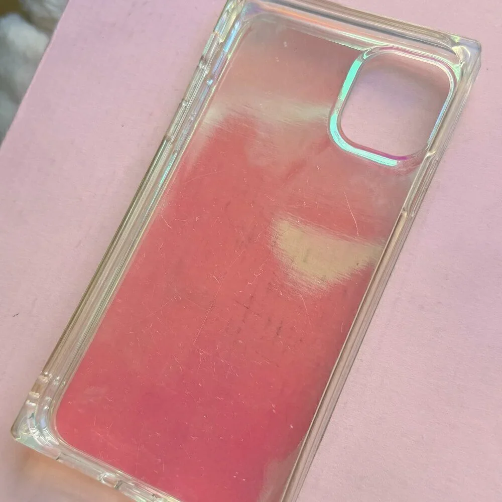 iPhone 11 Iridescent Squared Case